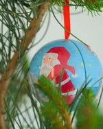 Load image into Gallery viewer, Blå Julekugle Med Babbini Wafers
