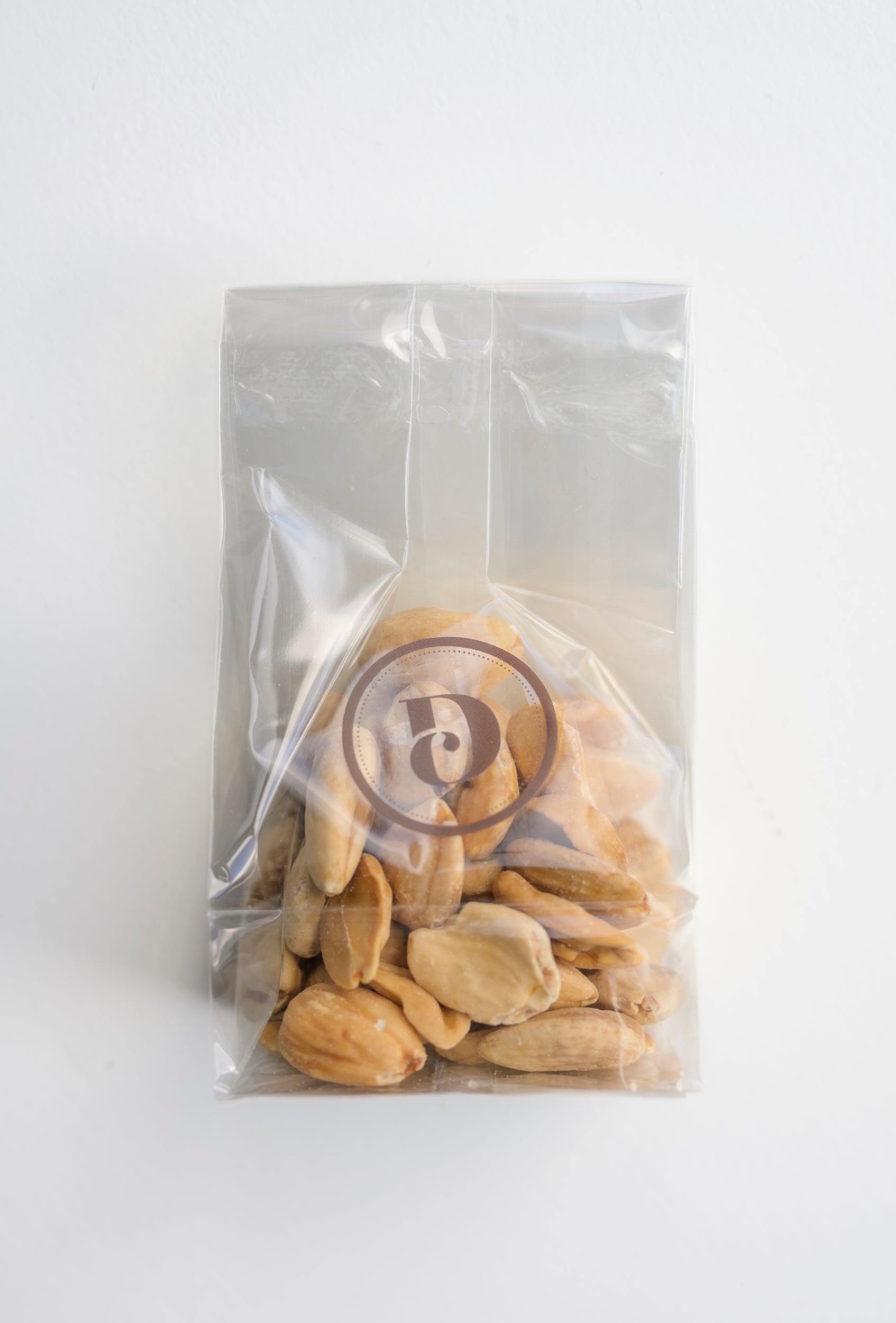 Peeled almonds - 50 gr. - 03/24