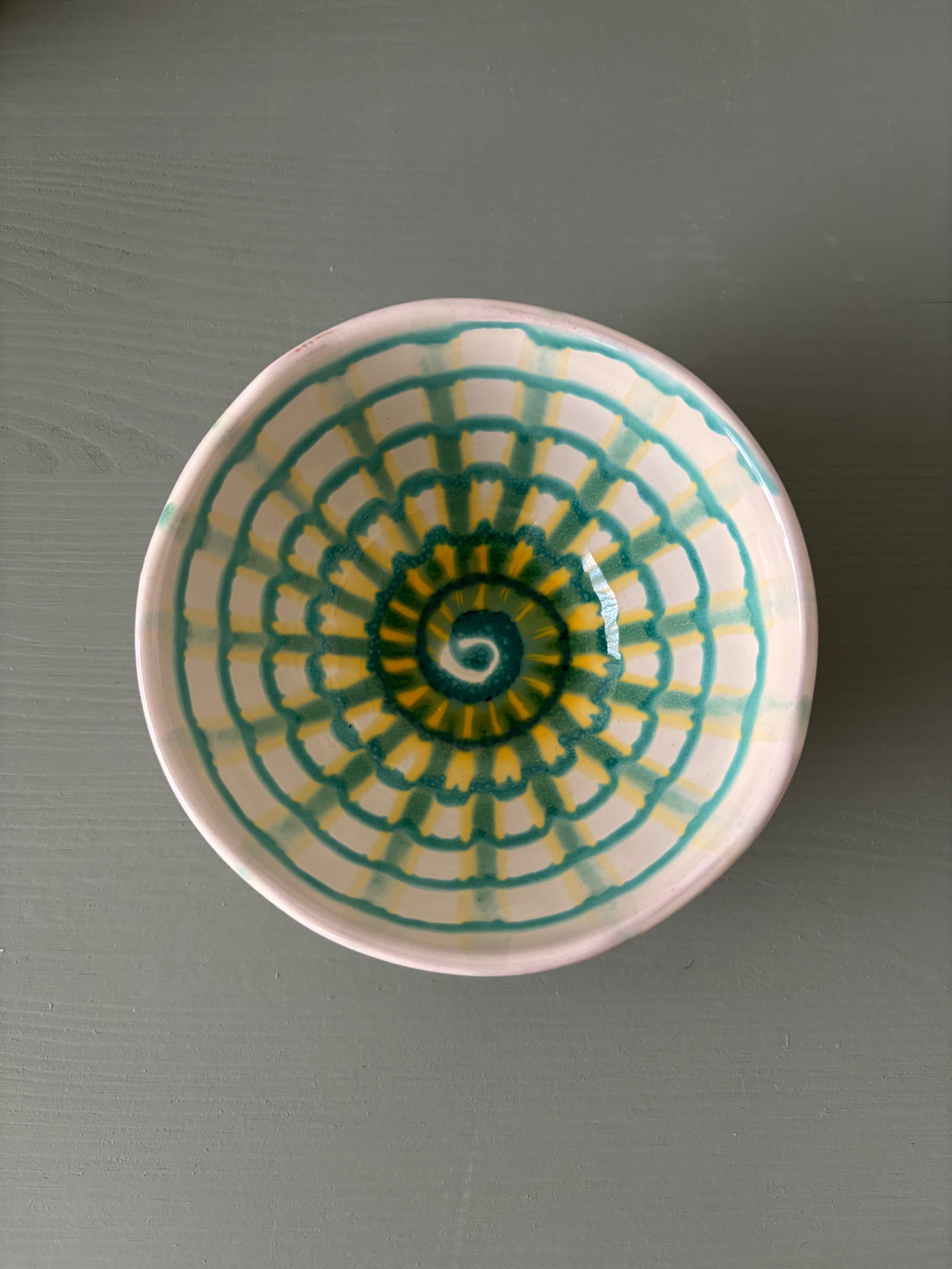 Teo farverig skål #147 - 12 cm