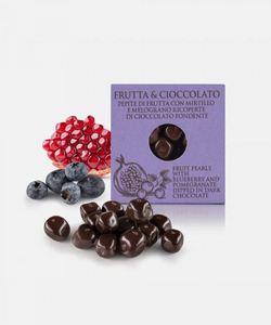 Fruit pearls with pomegranate and blueberry in 66% dark chocolate - 60 gr. - 11/23